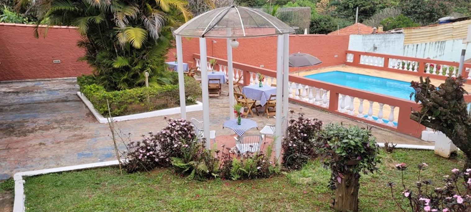 מריניק Linda Chacara Com Piscina Churrasqueira E Wi-Fi מראה חיצוני תמונה
